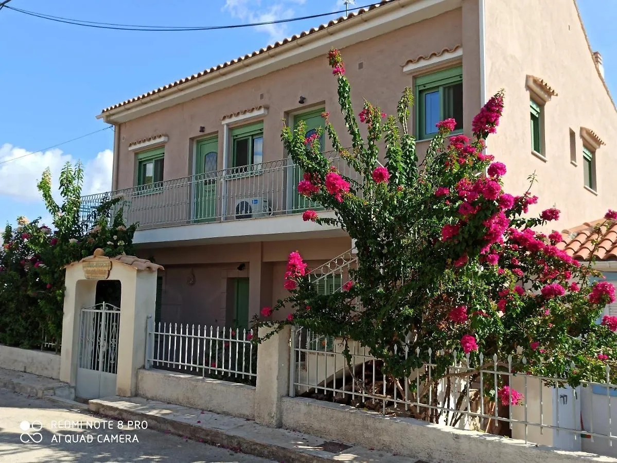 Luxurious Apartments Angelina 2 contacts