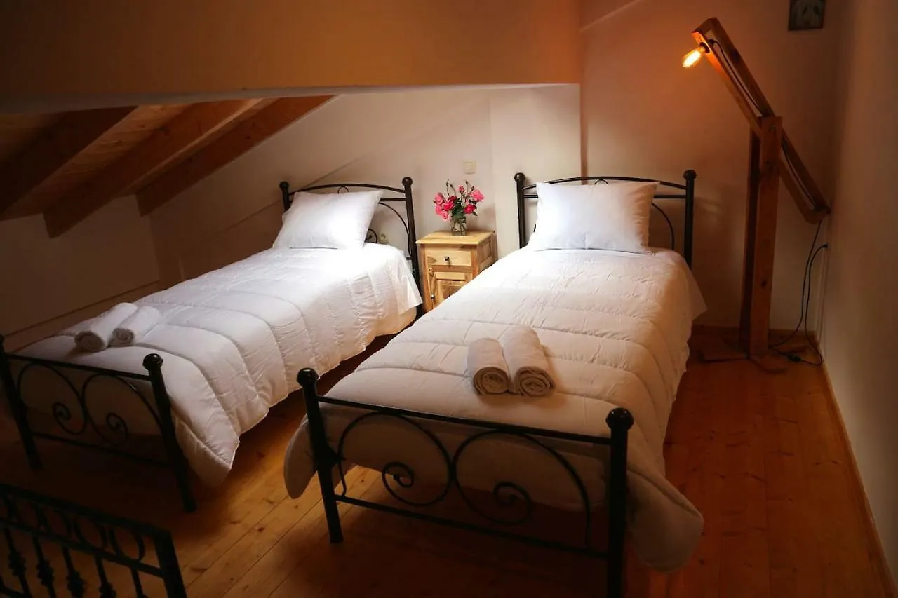 Luxurious Apartments Angelina 2 Karavomylos