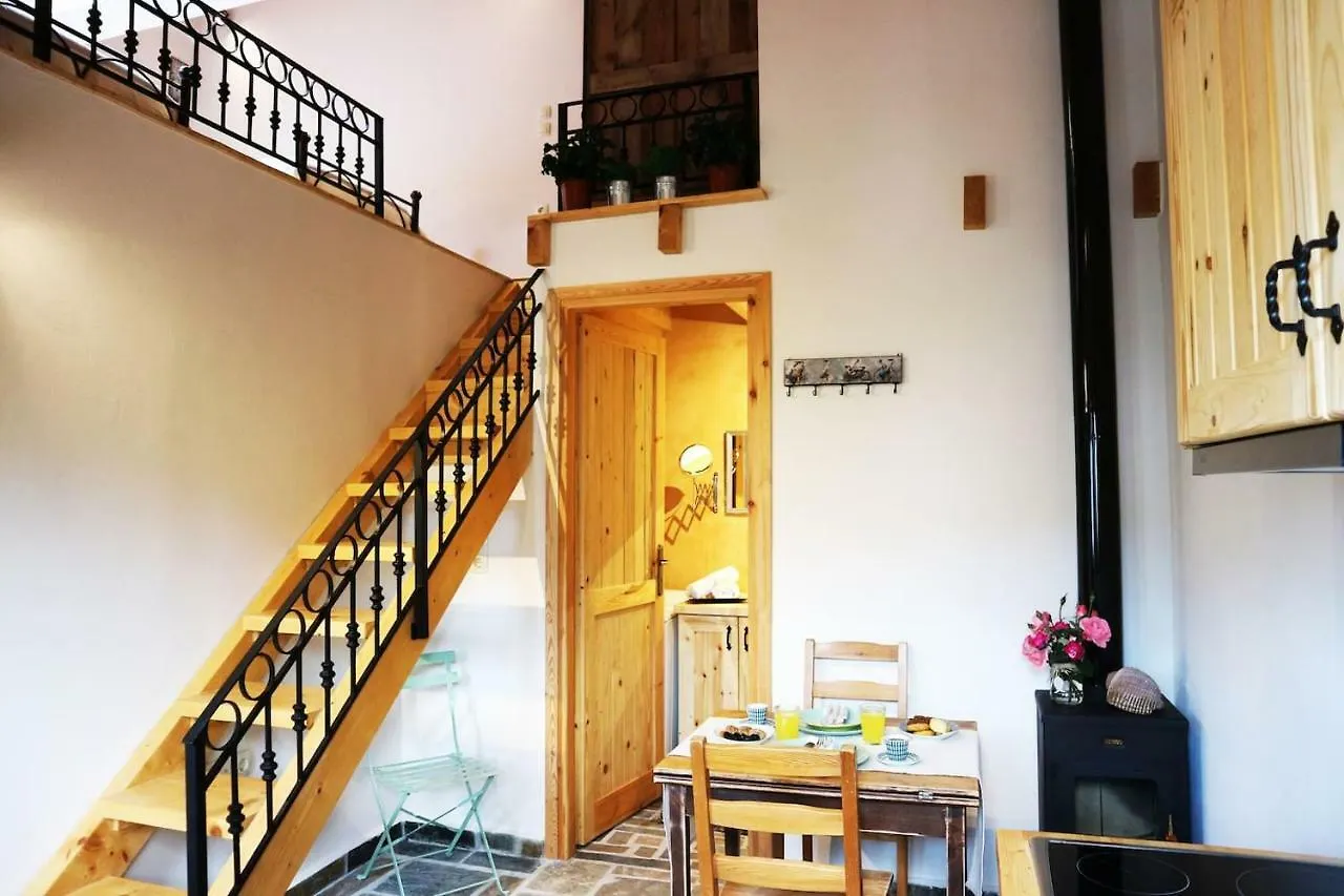 Luxurious Apartments Angelina 2 Karavomylos