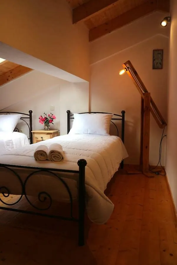 Luxurious Apartments Angelina 2 Karavomylos